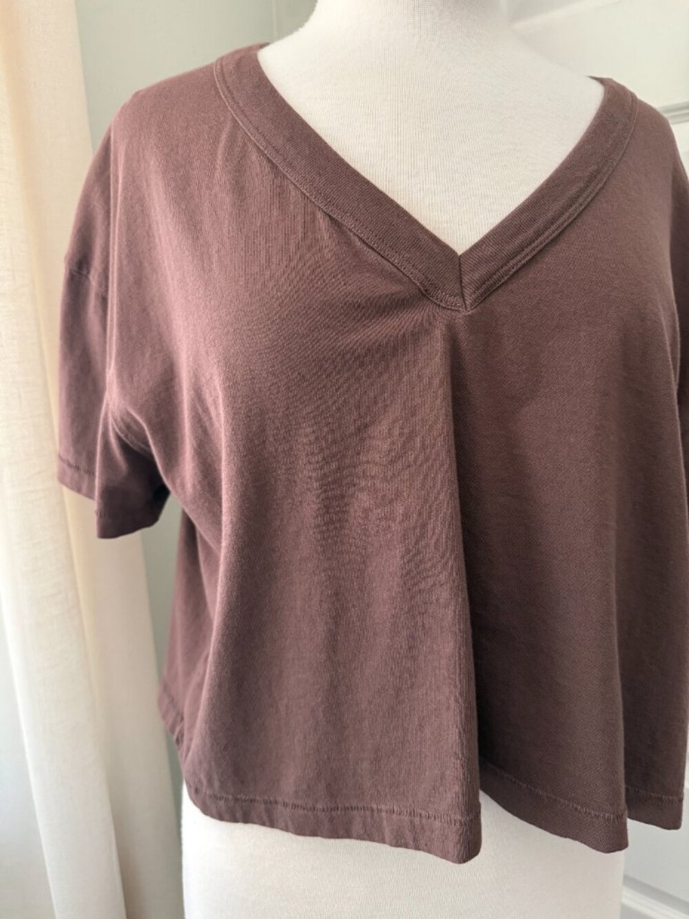 Nuuds Boxy V-Neck Tee : Medium - Picture 3 of 5